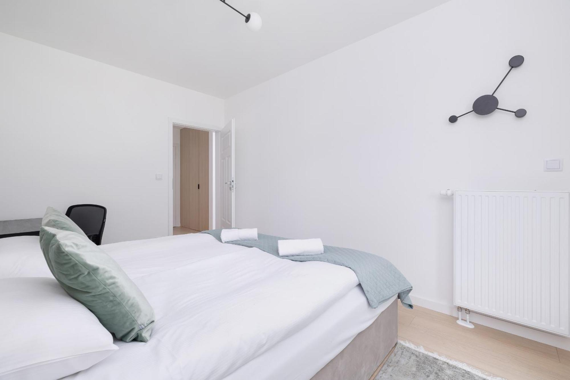 Krowoderska Apartment With Balcony Near City Center By Rent Like Home クラクフ エクステリア 写真