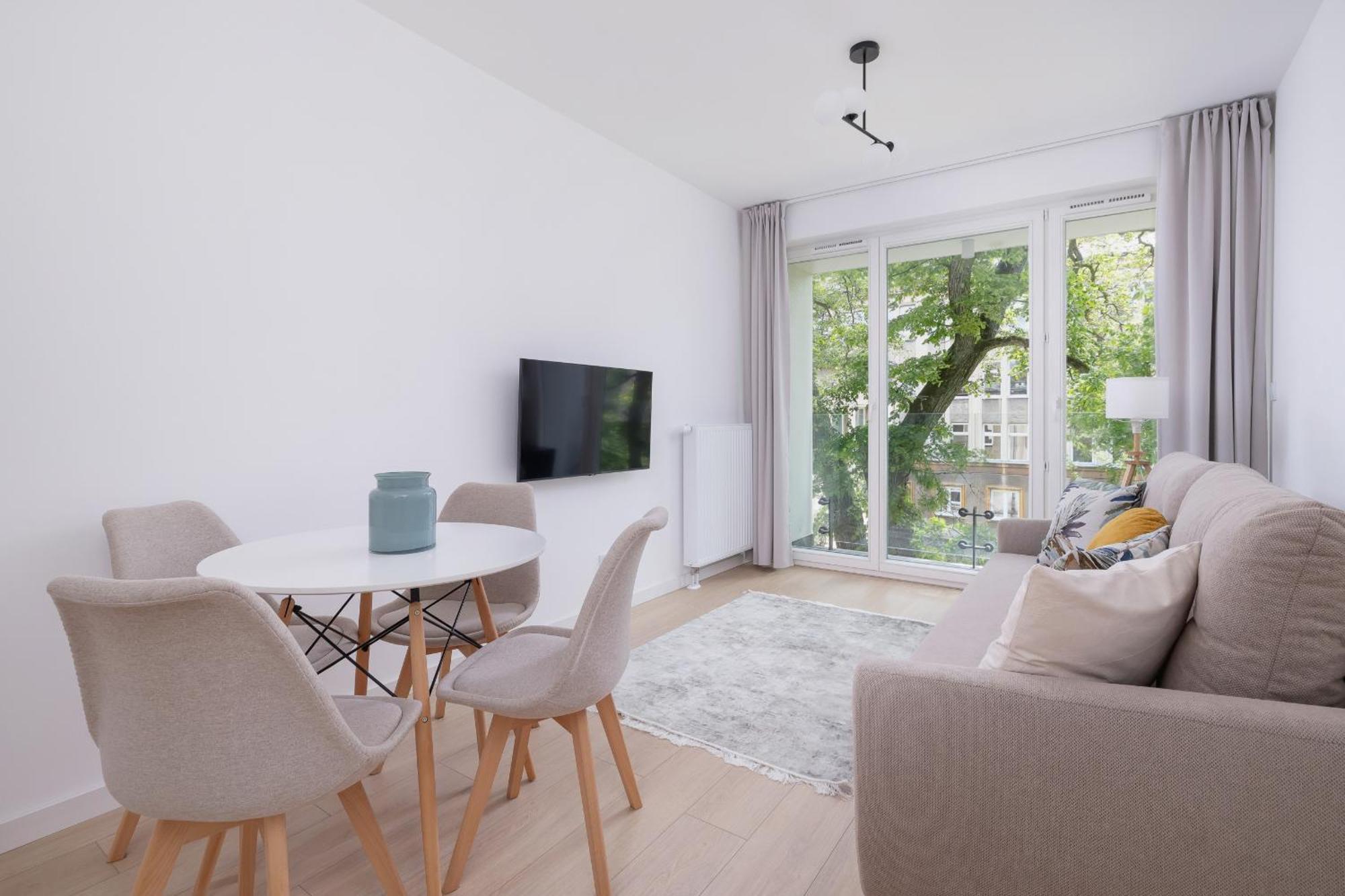 Krowoderska Apartment With Balcony Near City Center By Rent Like Home クラクフ エクステリア 写真